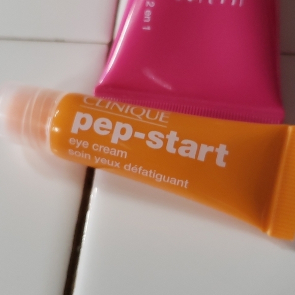 Clinique 3pc bundle - Picture 3 of 5